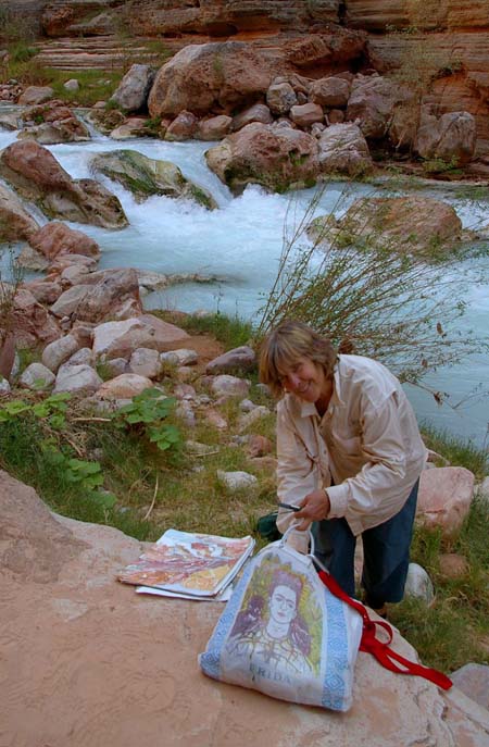 paintingatHavasu450 kim solga painting at havasu in the grand canyon